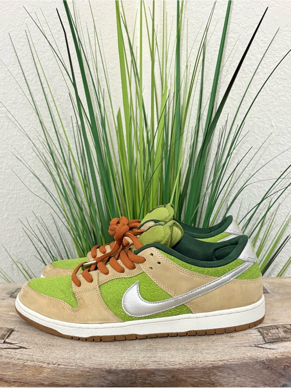 Nike SB Dunk Low Escargot 2024 Skateboarding Green Sneakers
